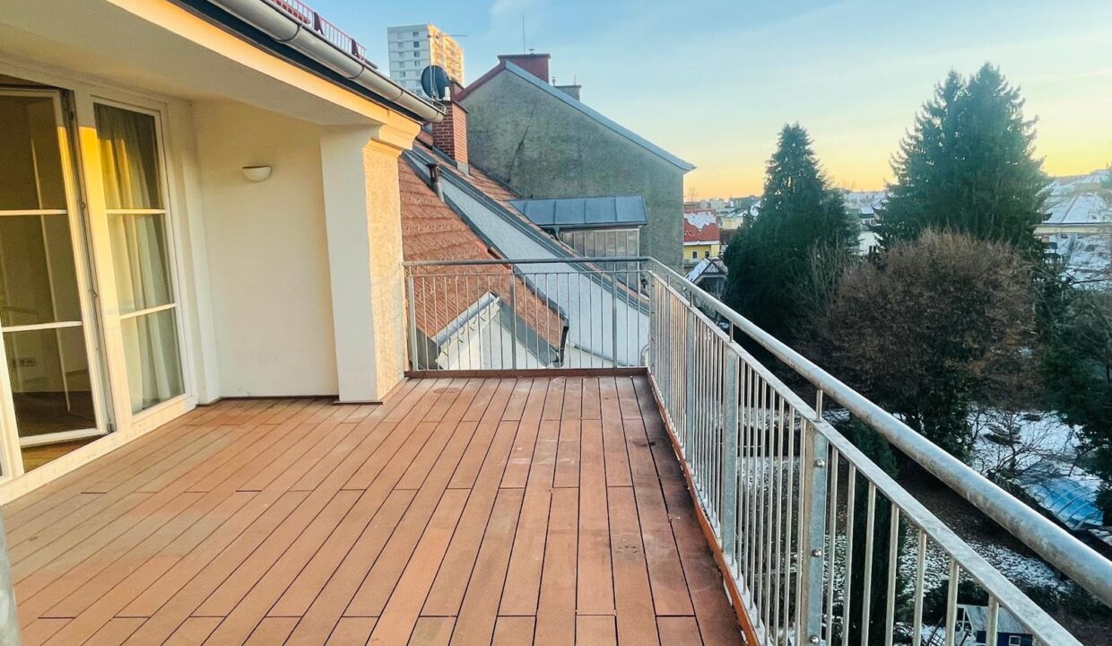 5f63e23b-0b89-4ebc-9b17-f92272ca52b4