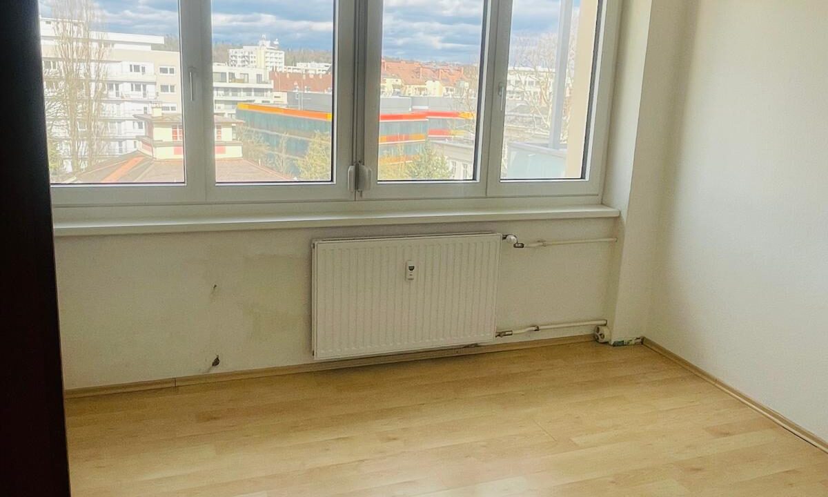 22e72d76-a1c3-4877-9c13-123f67442948